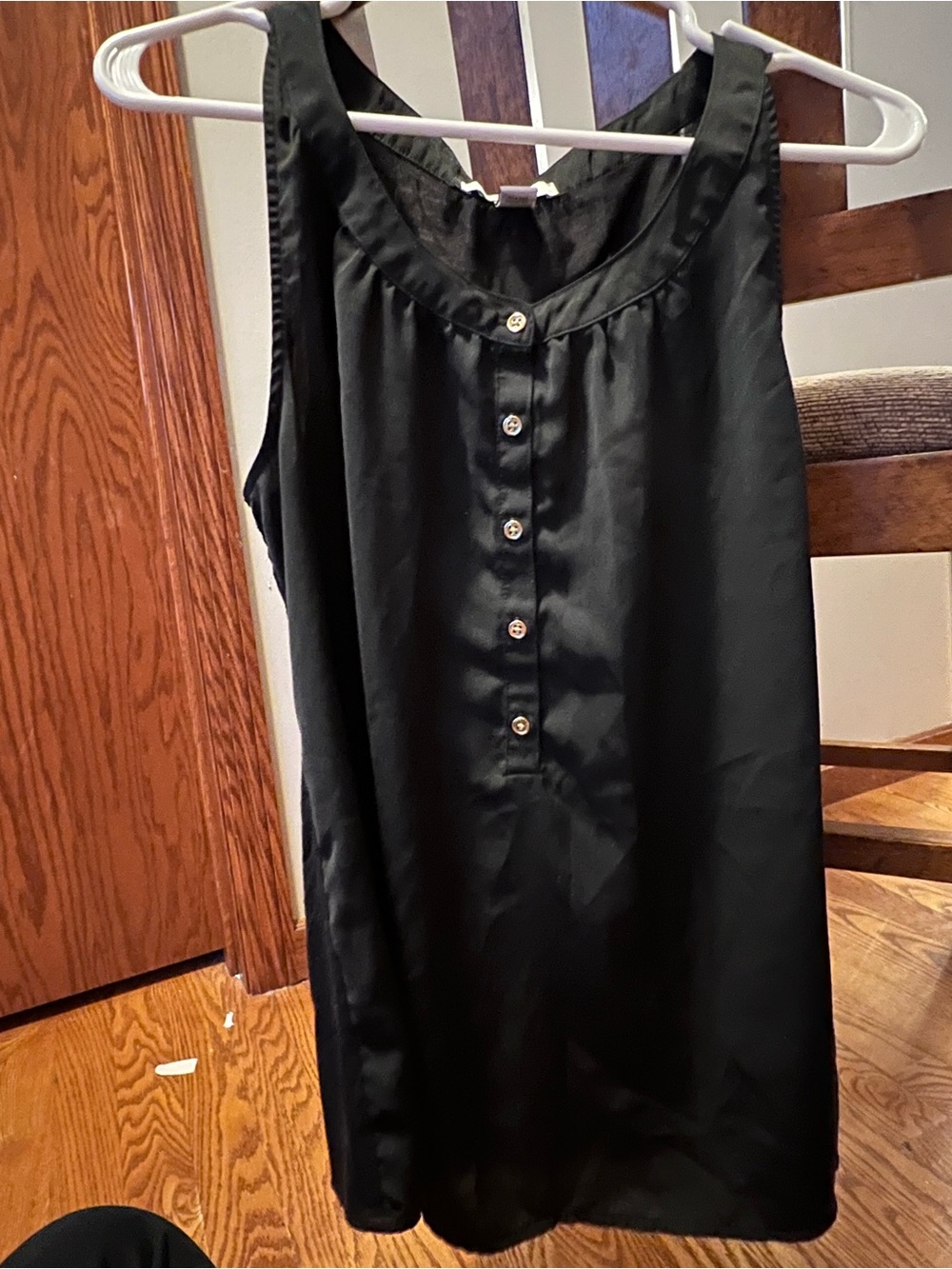 Kenneth Cole Reaction Black Sleeveless Button-Front Blouse - Picture 1 of 4